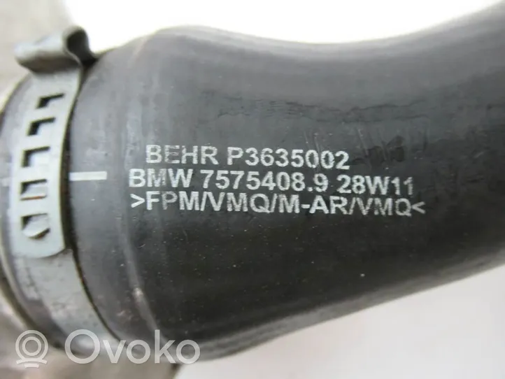 BMW 7 F01 F02 F03 F04 Välijäähdyttimen jäähdytin 7575404-03