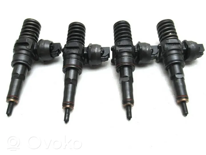 Volkswagen PASSAT B5.5 Set di iniettori 038130073AG