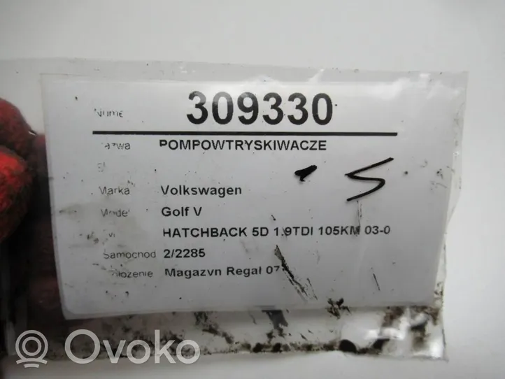 Volkswagen Golf V Wtryskiwacze / Komplet 038130073AG