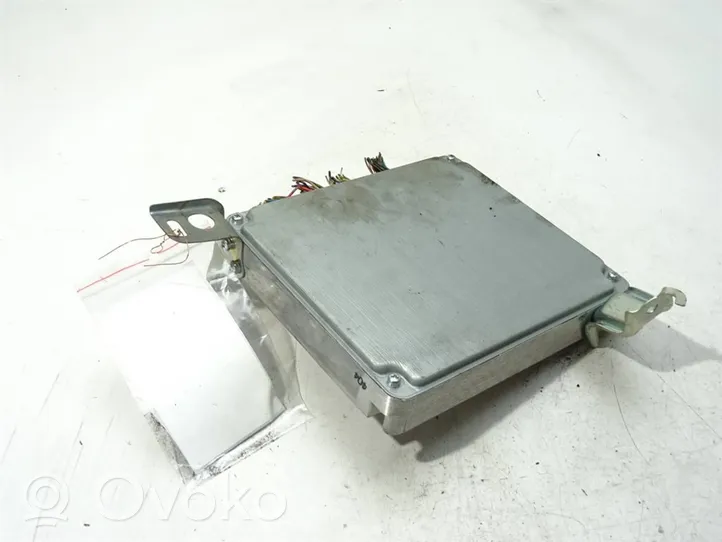 Toyota Corolla E120 E130 Engine control unit/module ECU 89661-0F111