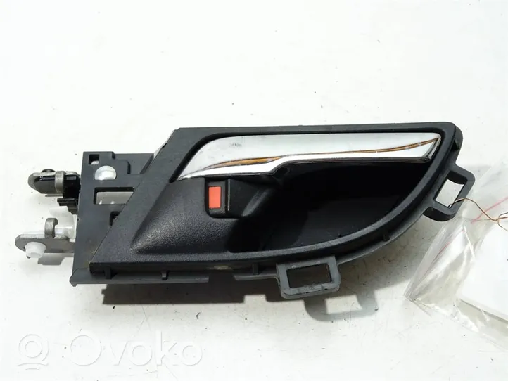 Honda CR-V Rear door interior handle 