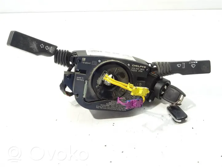 Opel Vectra C Leva/interruttore dell’indicatore di direzione e tergicristallo 13165349EB