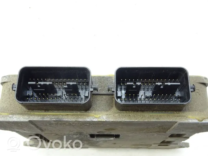 Mazda 3 I Unité de commande, module ECU de moteur L3S718881B