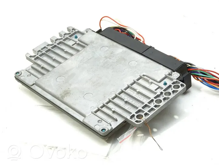 Nissan Primera Unité de commande, module ECU de moteur MEC32-690