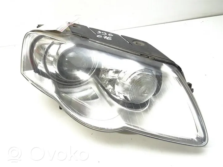 Volkswagen PASSAT B6 Lampa przednia 3C0941752G