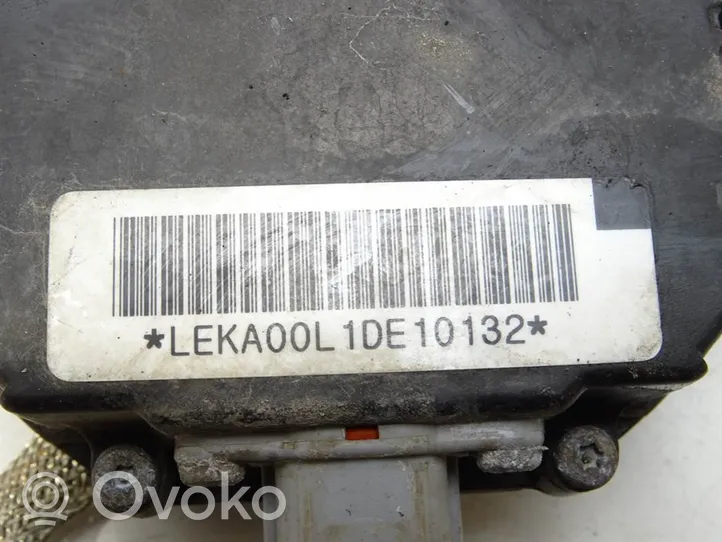 Mazda 6 Module convertisseur de tension LEKA00L