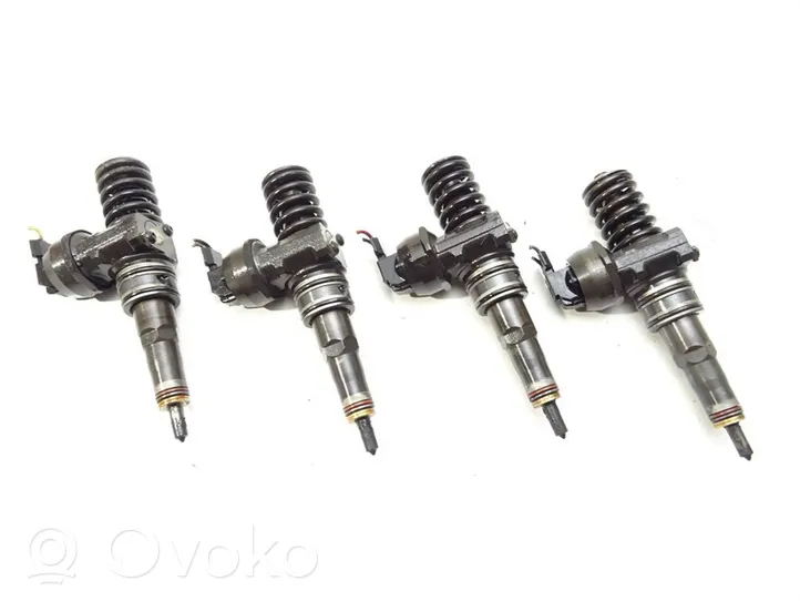 Volkswagen Caddy Kit d'injecteurs de carburant 0414720215