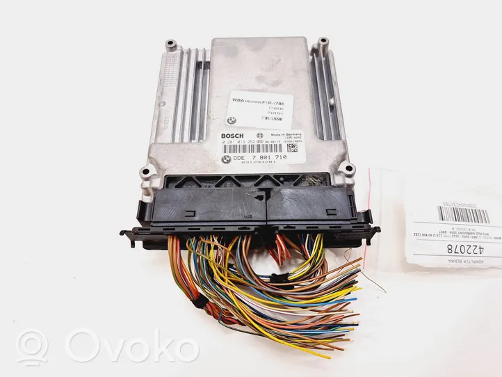 Audi A5 8T 8F Блок управления двигателем ECU 7801710