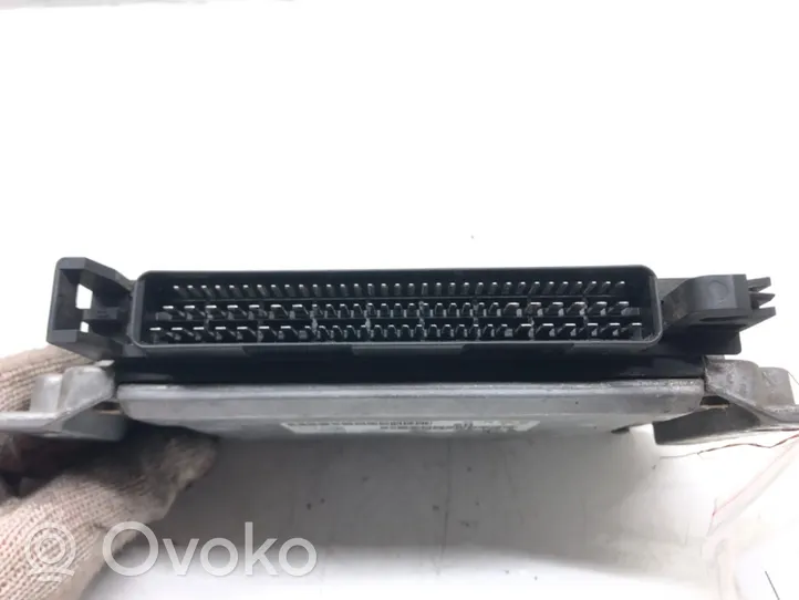 Peugeot 206 Komputer / Sterownik ECU silnika 0261206213