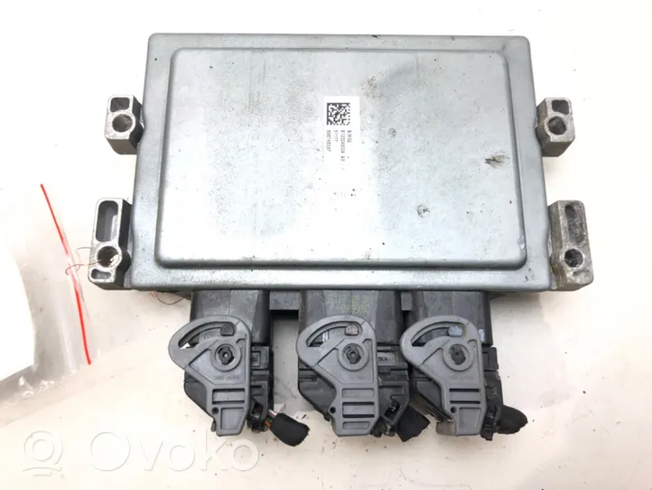 Renault Clio III Unité de commande, module ECU de moteur 8200851165