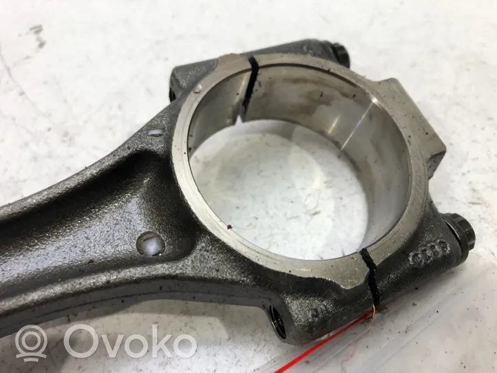 Volkswagen Caddy Piston with connecting rod BLS