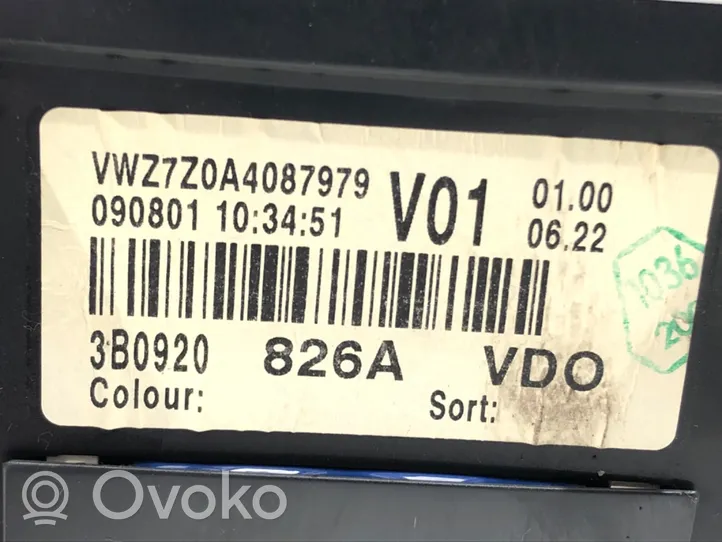 Volkswagen PASSAT B5.5 Compteur de vitesse tableau de bord 3B0920826A