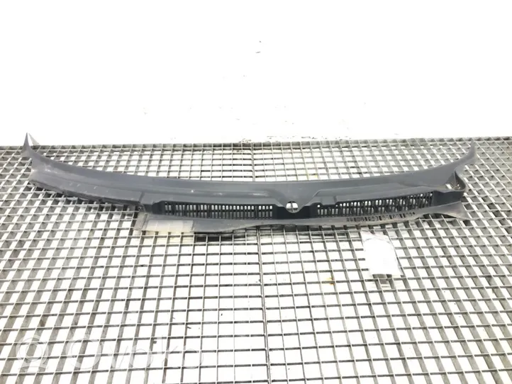 Volkswagen Golf IV Wiper trim 