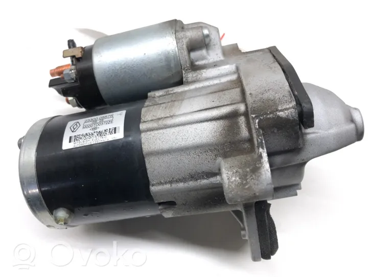 Dacia Sandero Starter motor 233000557R