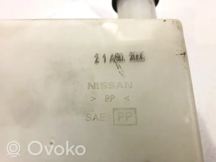 Nissan Tiida C11 Vase d'expansion / réservoir de liquide de refroidissement 