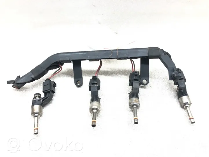 Volkswagen PASSAT B6 Tuyau de conduite principale de carburant 03C906036F