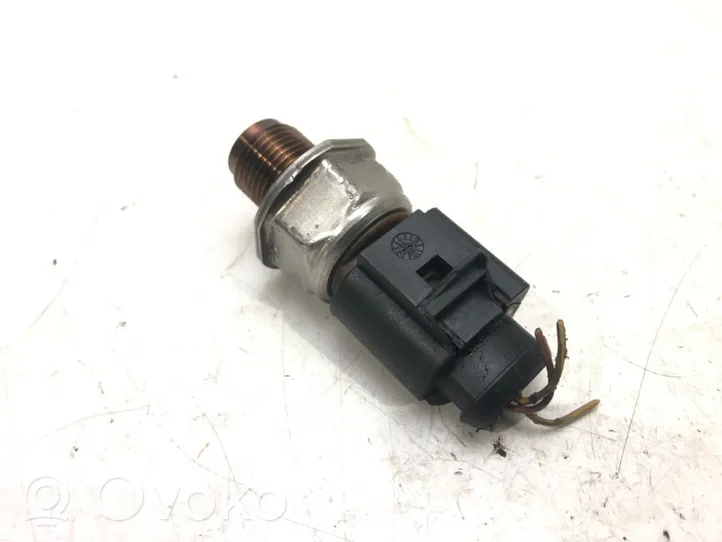 Volkswagen Golf VI Fuel pressure sensor 03L906051