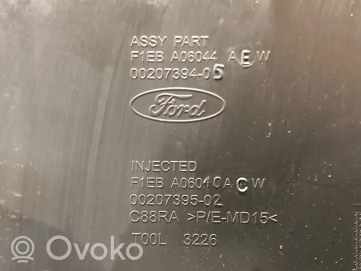 Ford Focus Hansikaslokerosarja 