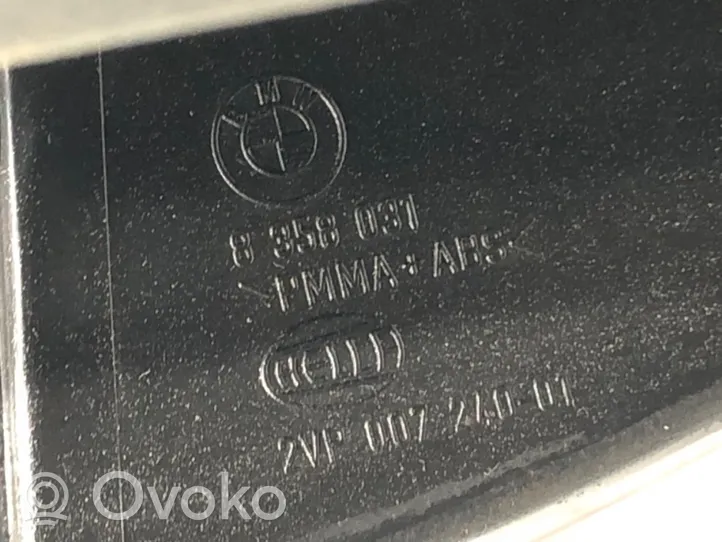 BMW 5 E39 Galinis žibintas kėbule 8358031