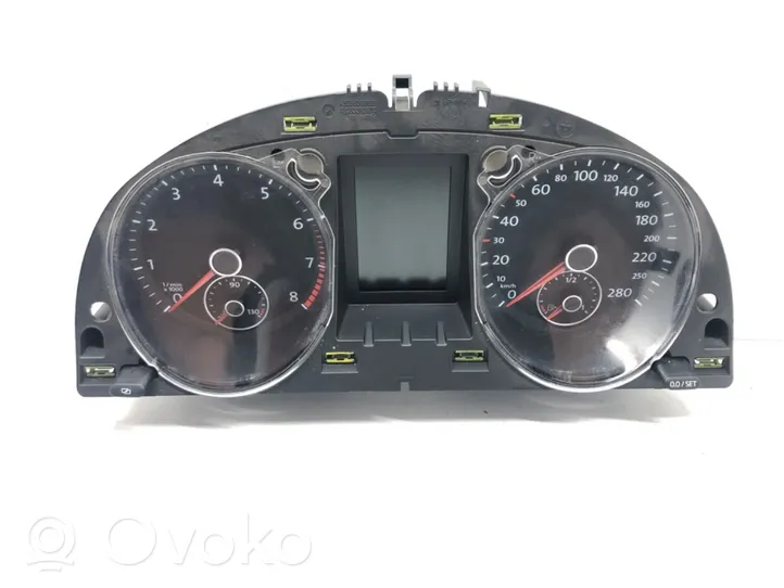 Volkswagen PASSAT CC Tachimetro (quadro strumenti) 3C8920870