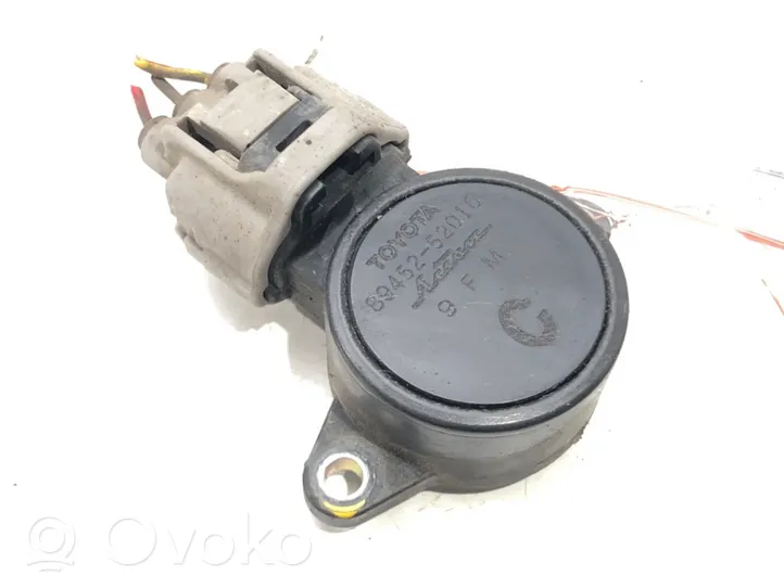 Toyota Yaris Zawór regulacji biegu jałowego / Regulator 89452-52010