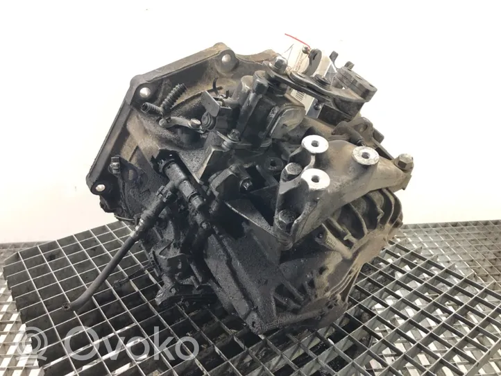 Opel Astra J Manual 5 speed gearbox 55194293