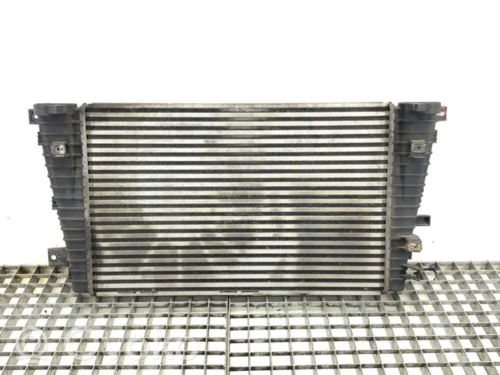 Opel Zafira B Intercooler radiator 13223395