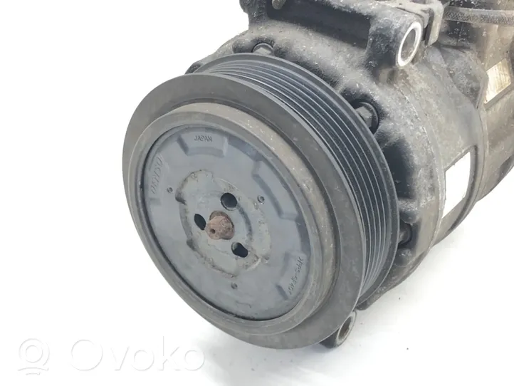 Mercedes-Benz CLK A209 C209 Ilmastointilaitteen kompressorin pumppu (A/C) A0012305611