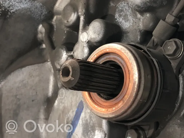 Toyota Auris 150 Mehāniska 5 ātrumu pārnesumkārba 33111-05041