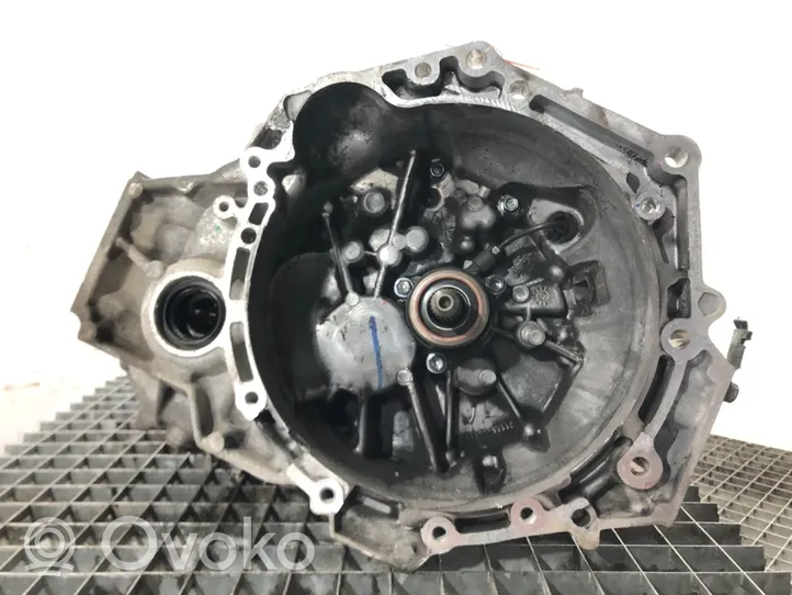 Toyota Yaris Manual 5 speed gearbox 33111-02052-A