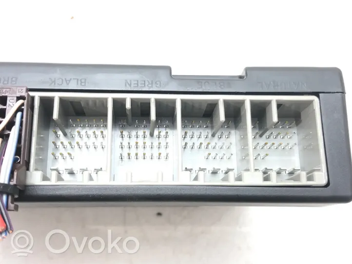 Opel Astra J Module de contrôle carrosserie centrale 13516182