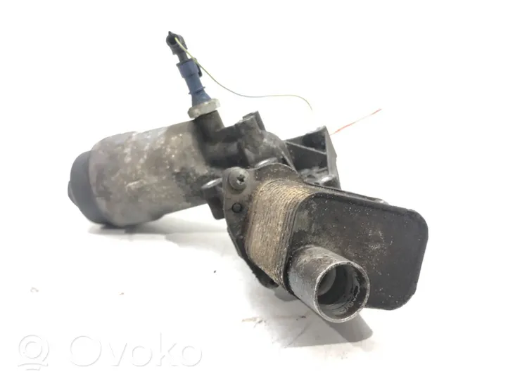 Opel Astra J Supporto di montaggio del filtro dell’olio 55566784