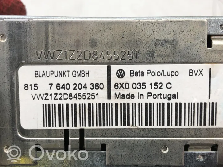 Volkswagen Polo IV 9N3 Unité principale radio / CD / DVD / GPS 6X0035152C
