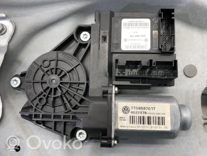 Volkswagen Touran II Elektryczny podnośnik szyby drzwi przednich 1T0959701T