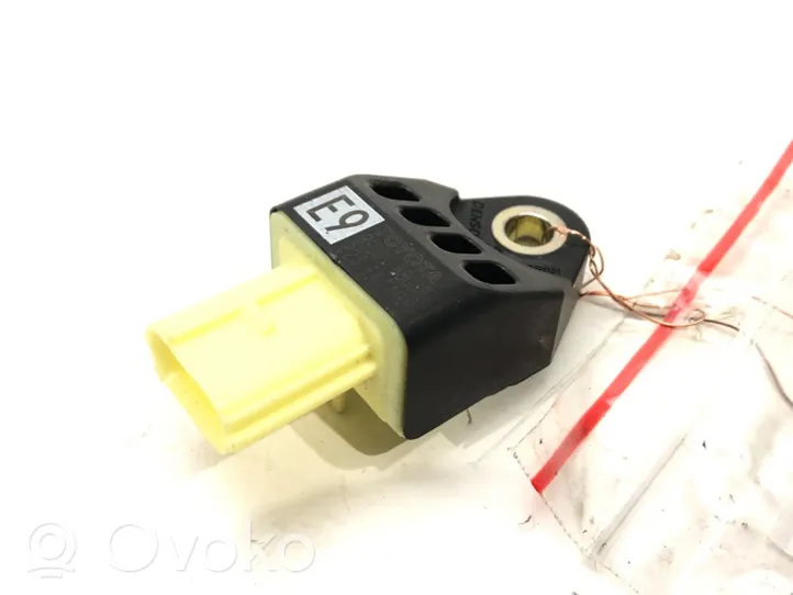 Lexus GS 250 350 300H 450H Airbag deployment crash/impact sensor 89831-68030