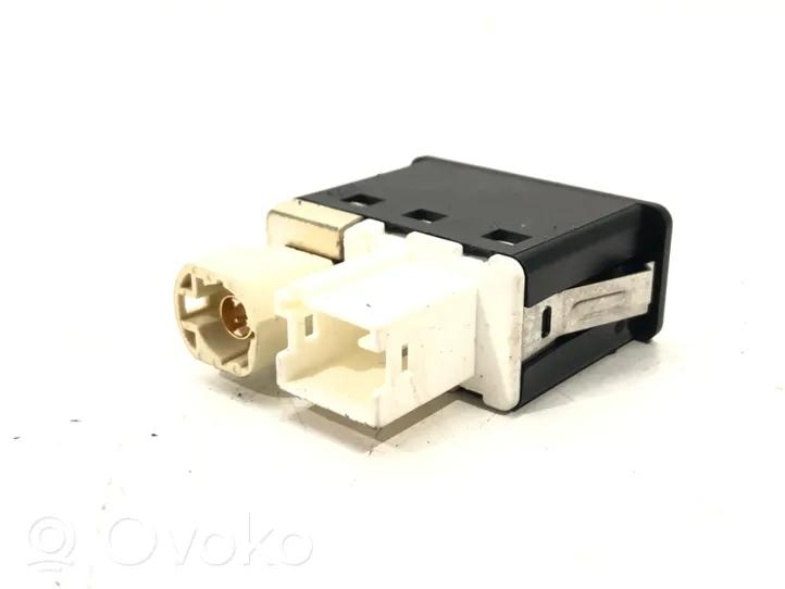 BMW 7 F01 F02 F03 F04 Gniazdo / Złącze USB 9189177