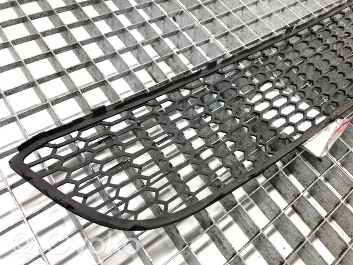 Audi A5 8T 8F Grille inférieure de pare-chocs avant 7906809