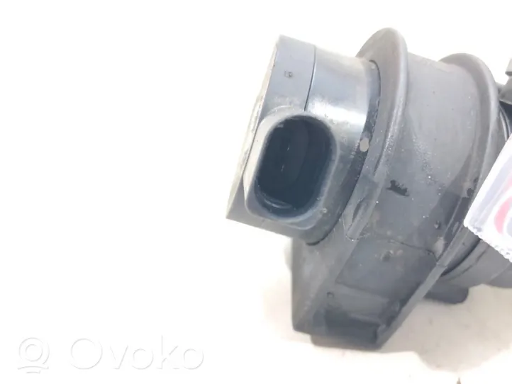 Audi A4 S4 B8 8K Support de filtre à huile 30950000