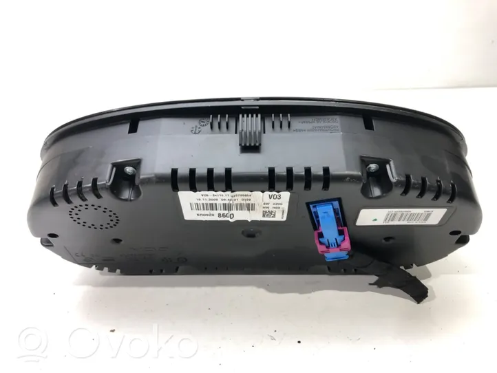 Volkswagen Polo V 6R Speedometer (instrument cluster) 6R0920860D