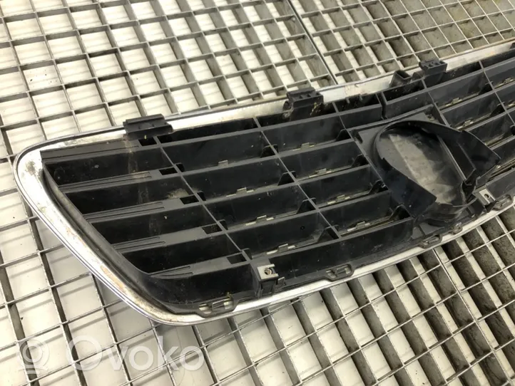 Mercedes-Benz S W220 Grille de calandre avant A2208800483