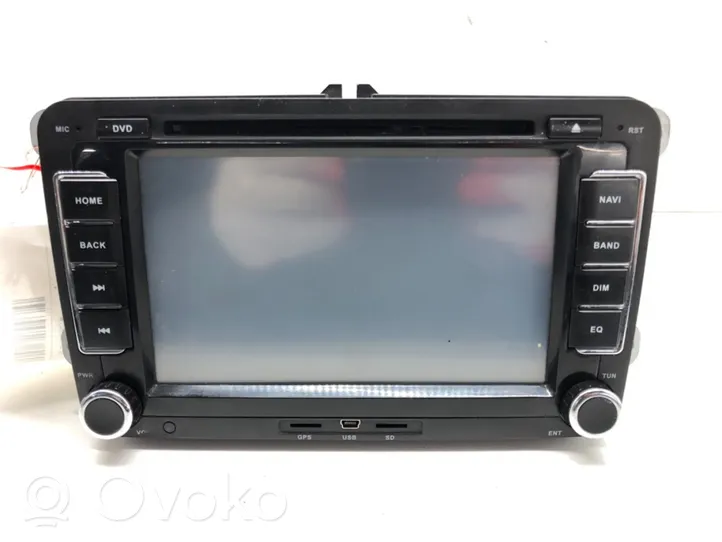 Volkswagen PASSAT B7 Unité principale radio / CD / DVD / GPS 