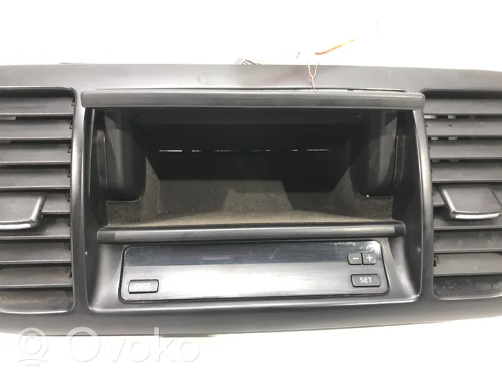 Subaru Outback Dashboard side air vent grill/cover trim 85201AG260