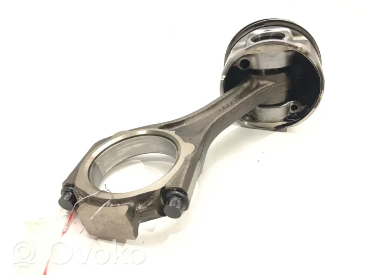 Opel Signum Piston with connecting rod Y30DT