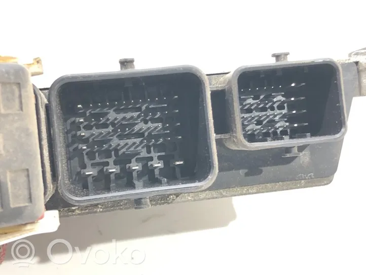 Peugeot 208 Centralina/modulo motore ECU 9805895780