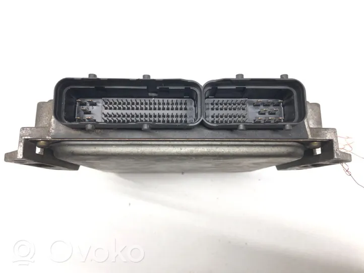 Opel Signum Блок управления двигателем ECU 8973192744