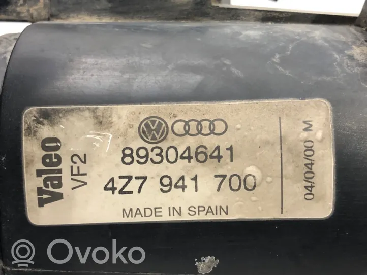 Audi A6 Allroad C5 Miglas lukturis priekšā 4Z7941700