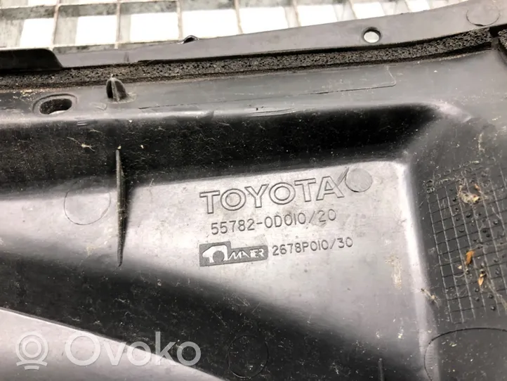 Toyota Yaris Zierleiste Scheibenwischer 