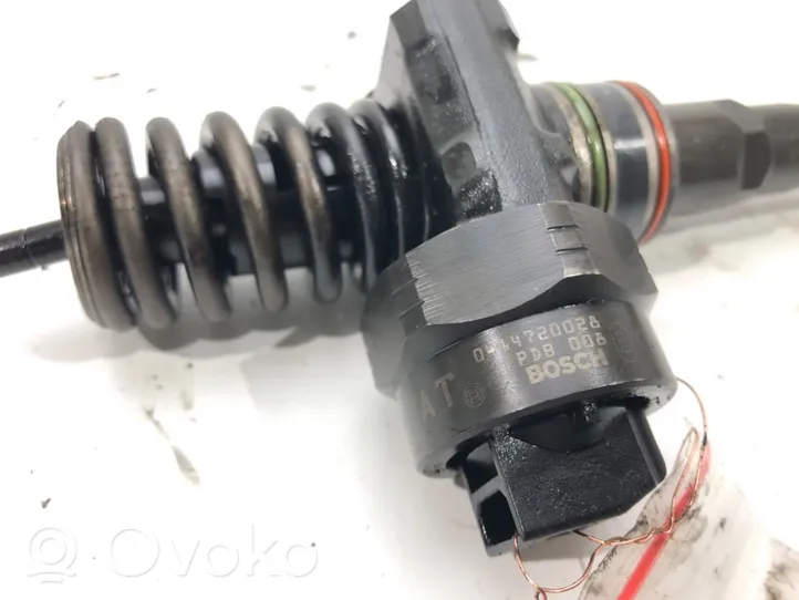 Volkswagen Bora Injecteur de carburant 038130073F