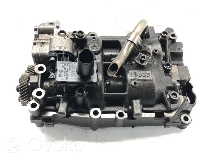 Audi A4 S4 B8 8K Pompa dell’olio 03L103537