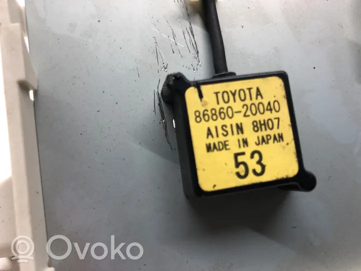 Toyota Avensis T270 Vahvistin 86860-20040